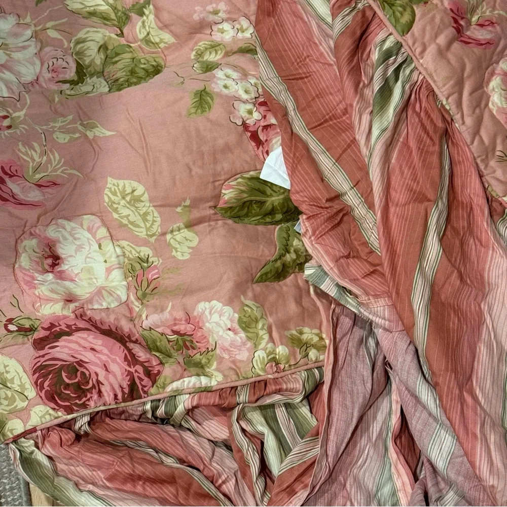 RARE / VTG Shabby Cottage Chic Chris Madden / Full Size /  Bedspread Ruffled